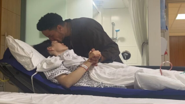 “Ho un cancro” Dramma per l’amatissima cantante, l’annuncio dall’ospedale preoccupa tutti