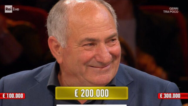 Affari tuoi, Angelo dal Molise svela come ha speso i 200mila euro vinti nel programma: ha realizzato il suo sogno