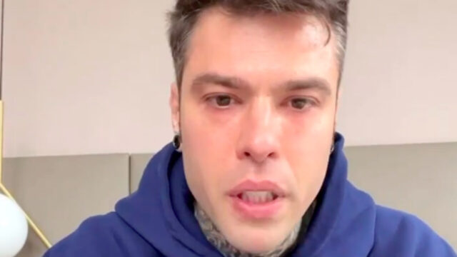 “L’ha strappato e lanciato in aria” nuovo terrmoto su Fedez, il racconto è agghiacciante