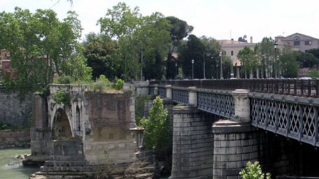 Precipita da un ponte e muore, dinamica tragica: dove e cosa è successo 