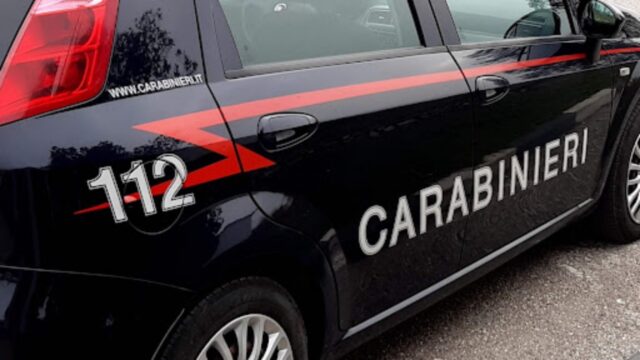 Uccide l’ex moglie in strada, la tragedia davanti agli occhi dei passanti: dove e cosa è successo