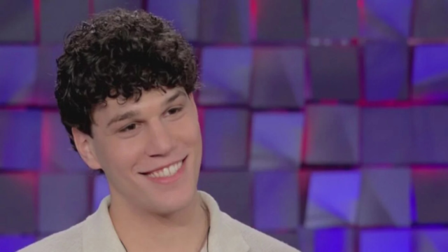 “Sta con lei” Nicolò trova l’amore ad Amici, la sua fidanzata è un’ex allieva del programma
