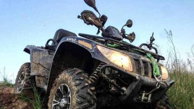 Spaventoso schianto tra un quad e un’auto, finisce in tragedia, la vittima era giovanissima