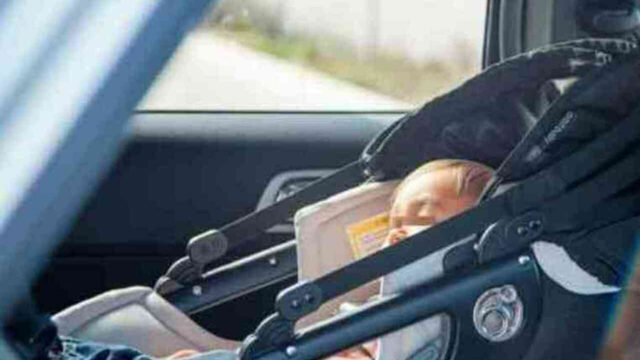 “Il padre è devastato” Bambino di 2 anni dimenticato in auto: l’esito è tragico