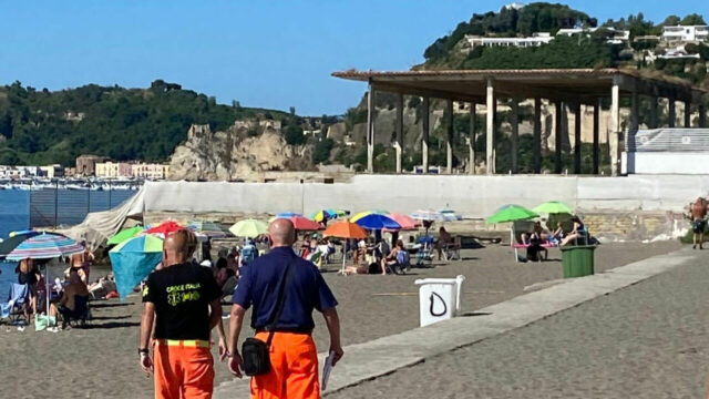 Muore dopo un tuffo in mare, la tragedia davanti agli occhi dei presenti: dove e cosa è successo
