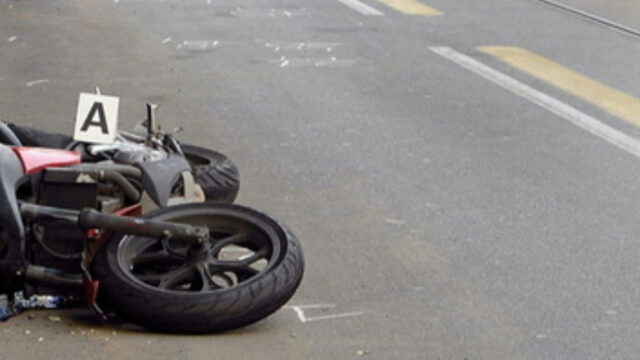 Incidente mortale sulla statale tra moto e camion, muore a causa dell’impatto devastante
