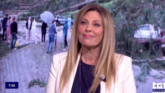 Terribile lutto in RAI, la conduttrice è morta a soli 51 anni: lo strazio dei colleghi