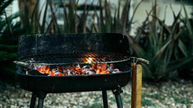 Gravissimo incidente durante un barbecue, la situazione è molto seria: dove e cosa è successo 