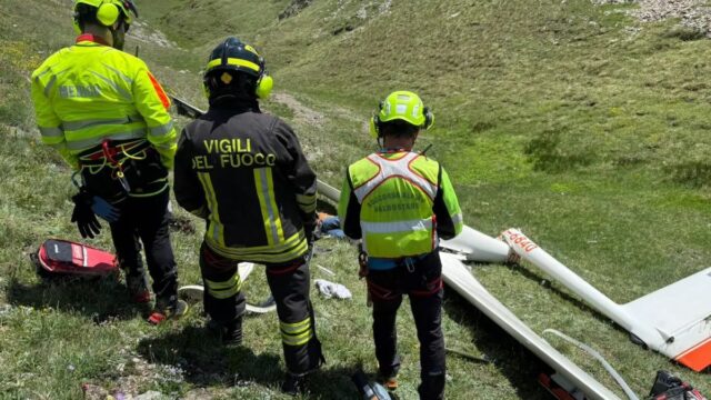 Gravissimo incidente, aliante precipita e finisce in tragedia, bilancio disastroso: dove e cosa è successo 