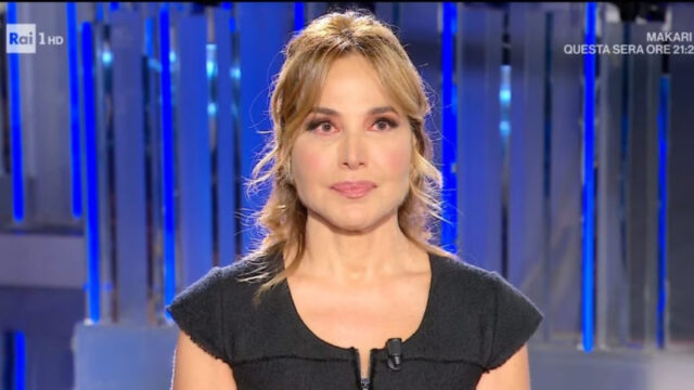 “Ciao…” Grave lutto per Barbara D’Urso: colpita da una tragica notizia