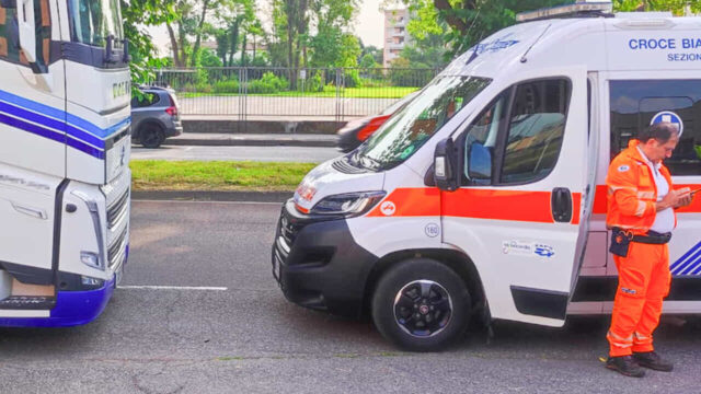 Tragedia mentre è alla guida, trovato senza vita in autostrada: dove e cosa è successo 