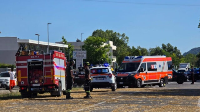 Spaventoso schianto tra auto moto, muore dopo l’impatto devastante