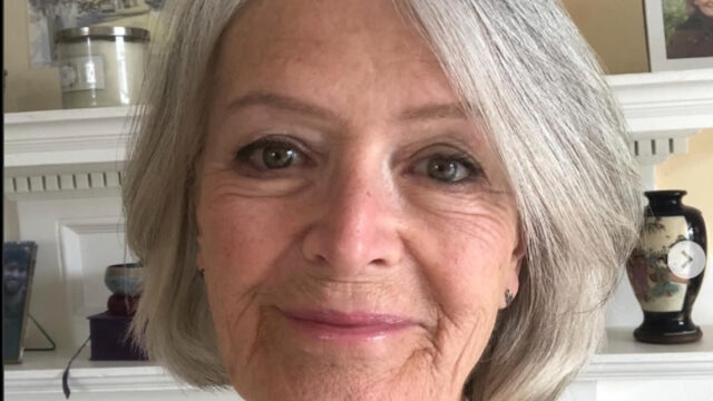 “È morta tra le mie braccia” la famosa lo annuncia così: in lutto per la dolorosa scomparsa