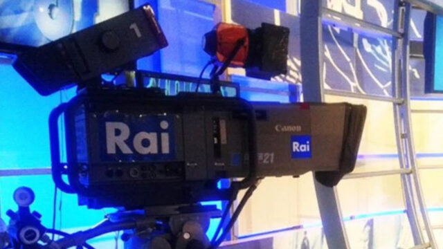 “Il mio programma cancellato” Terremoto in Rai, la conduttrice lo annuncia così: una grande delusione