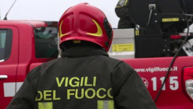 Spaventoso incendio tra villaggi turistici, evacuati in  emergenza i turisti, coinvolto un bimbo di 8 mesi. La situazione è seria