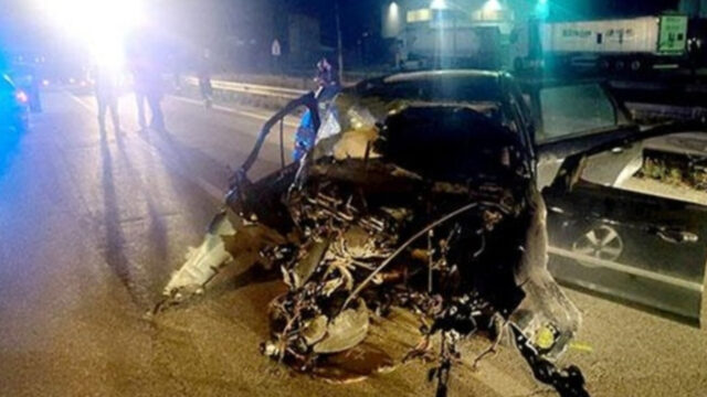 Drammatico incidente stradale, l’impatto contro il guardrail è stato fatale: la scoperta sulla conducente fa infuriare