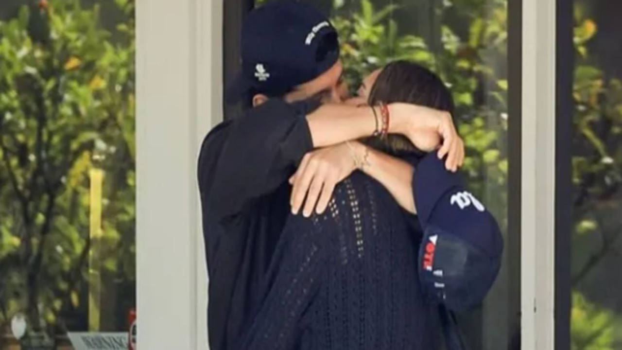 Scoppia la passione tra Jessica Alba e Danny Ramirez: la differenza d'età fa scintille e la coppia è ufficiale!