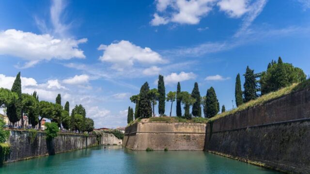 Cade dal pedalò, poi la tragedia, era in vacanza con un amico: dove e cosa è successo 