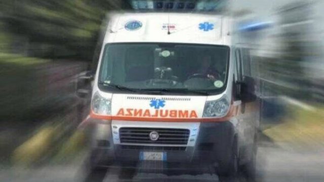 Bimba di 7 anni precipita dal balcone di casa, la situazione è seria: dove e cosa è successo 