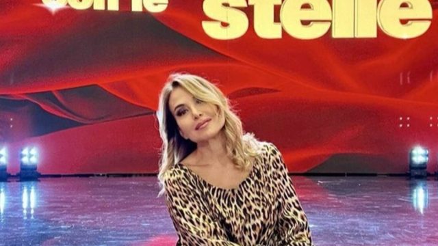 “Quanto ha speso per Barbara D’Urso”, l’occasione d’oro: il cachet stellato della conduttrice per Ballando con le Stelle