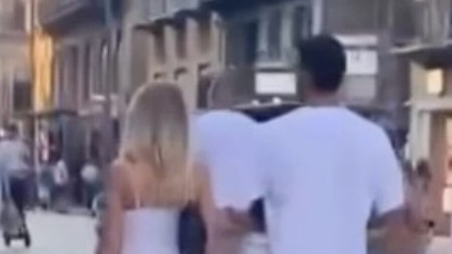 “È lei, ma quello non è il fidanzato..”: la famosa della televisione beccata così in pieno centro