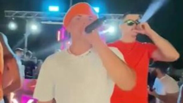 Incidente in vacanza per il cantante italiano, stop ai concerti e serie conseguenze per la sua salute