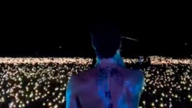 “Non potrò esserci” L’annuncio del cantante italiano preoccupa, costretto a rimandare gli impegni: il motivo è serio